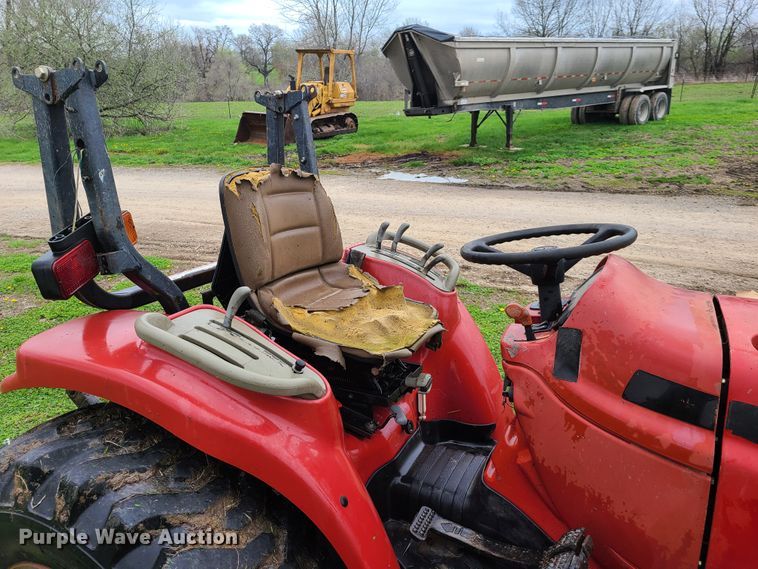 image for item EZ9119 Case IH DX33 tractor