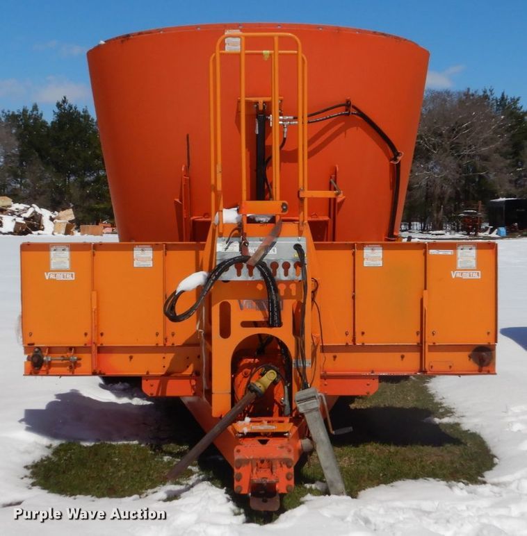 image for item FX9077 Valmetal 700 feed mixer