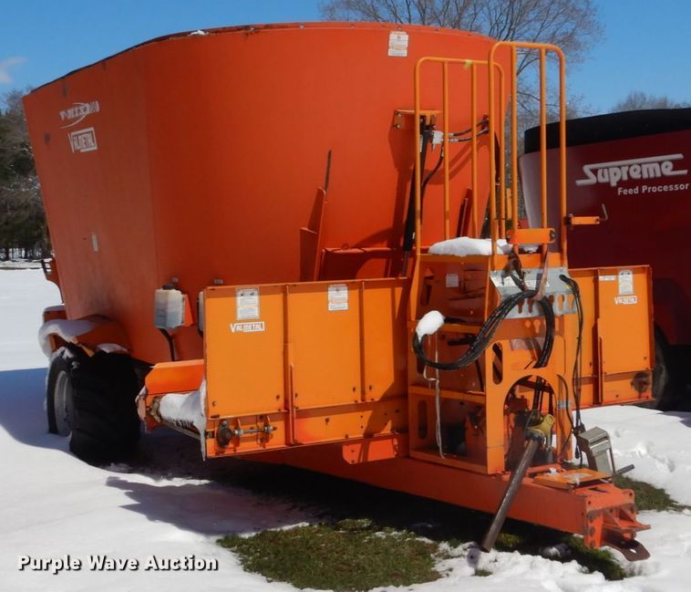 image for item FX9077 Valmetal 700 feed mixer