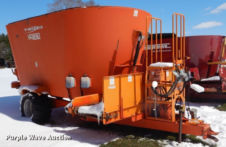 image for item FX9077 Valmetal 700 feed mixer