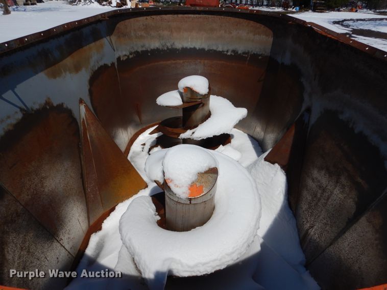 image for item FX9077 Valmetal 700 feed mixer