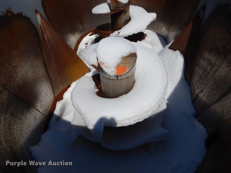 image for item FX9077 Valmetal 700 feed mixer