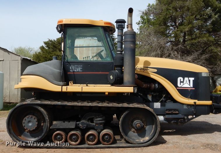 image for item GK9148 1998 Caterpillar Challenger 95E tractor