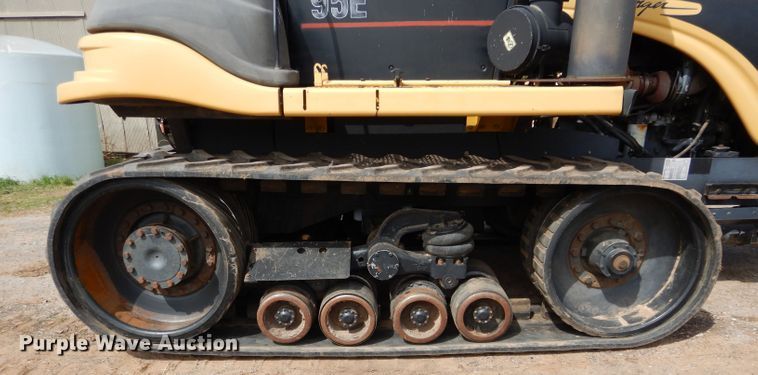 image for item GK9148 1998 Caterpillar Challenger 95E tractor