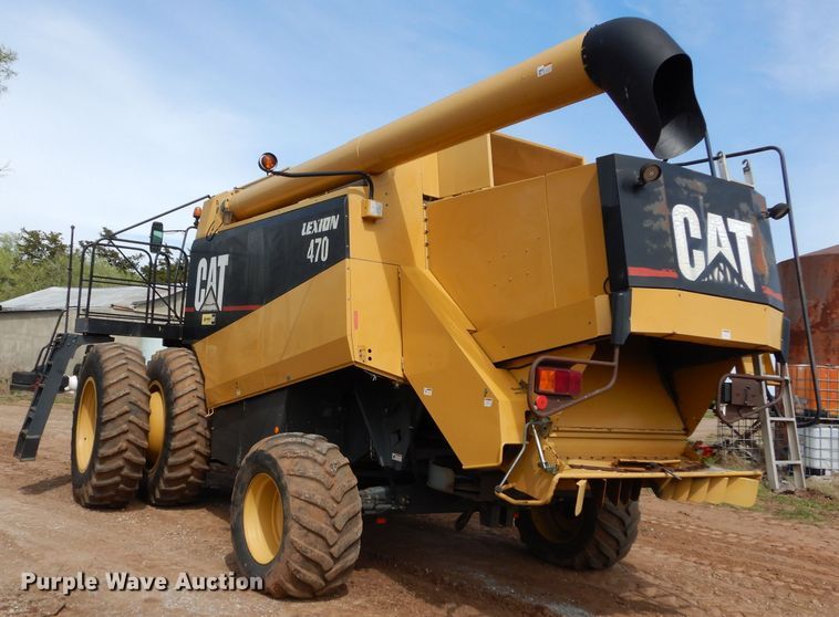 image for item GK9149 2001 Caterpillar Lexion 470 combine