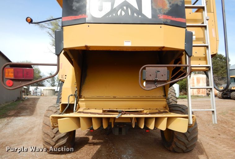 image for item GK9149 2001 Caterpillar Lexion 470 combine
