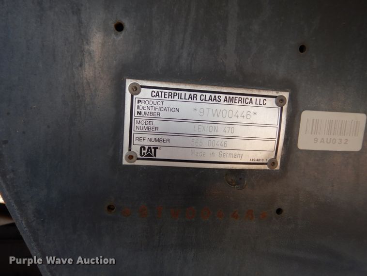 image for item GK9149 2001 Caterpillar Lexion 470 combine