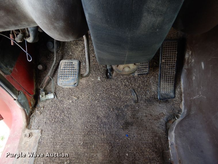 image for item GK9150 1977 Ford F900 grain truck