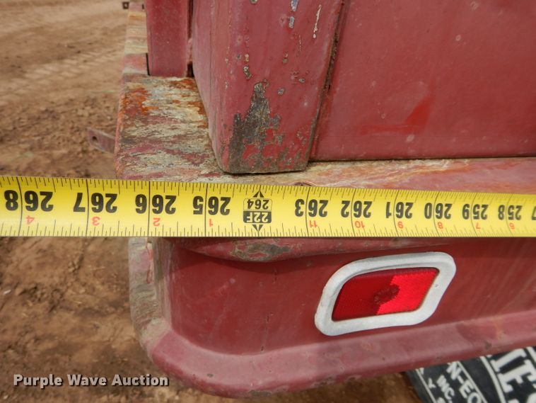 image for item GK9150 1977 Ford F900 grain truck