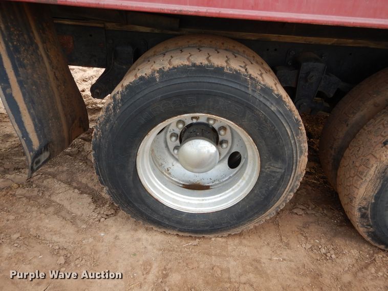 image for item GK9150 1977 Ford F900 grain truck