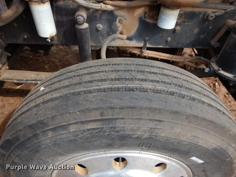 image for item GK9151 1990 Kenworth T600 semi truck