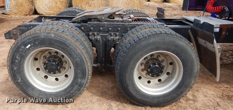 image for item GK9151 1990 Kenworth T600 semi truck