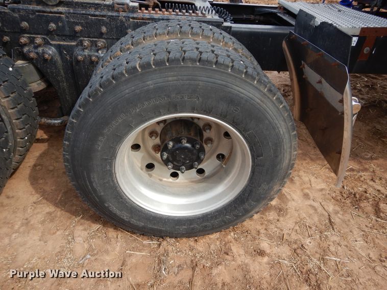 image for item GK9151 1990 Kenworth T600 semi truck