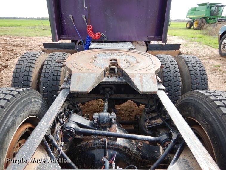 image for item GK9151 1990 Kenworth T600 semi truck