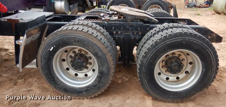 image for item GK9151 1990 Kenworth T600 semi truck