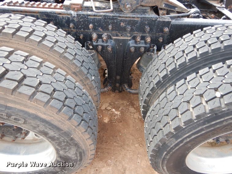 image for item GK9151 1990 Kenworth T600 semi truck