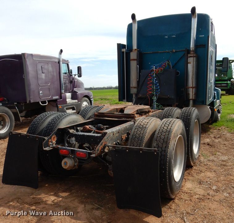 image for item GK9152 1993 Kenworth semi truck