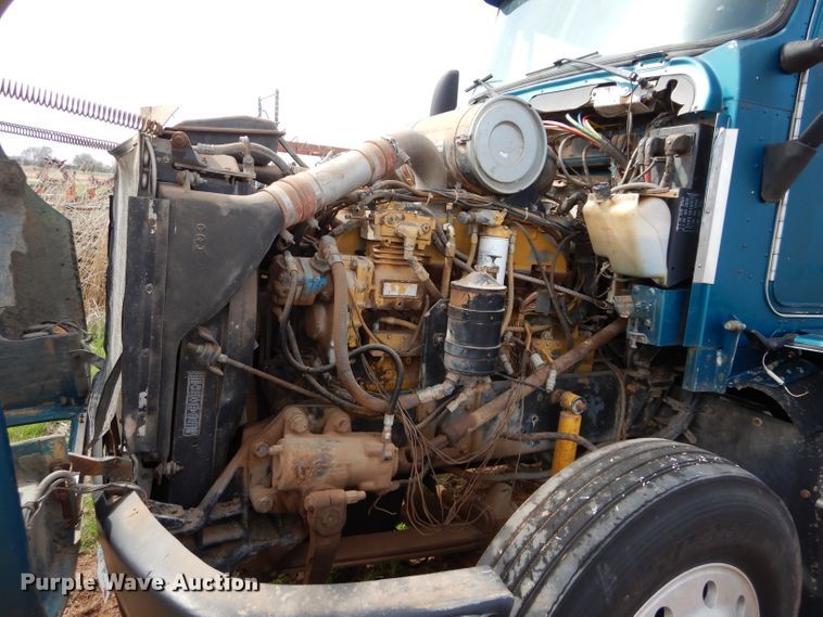 image for item GK9152 1993 Kenworth semi truck