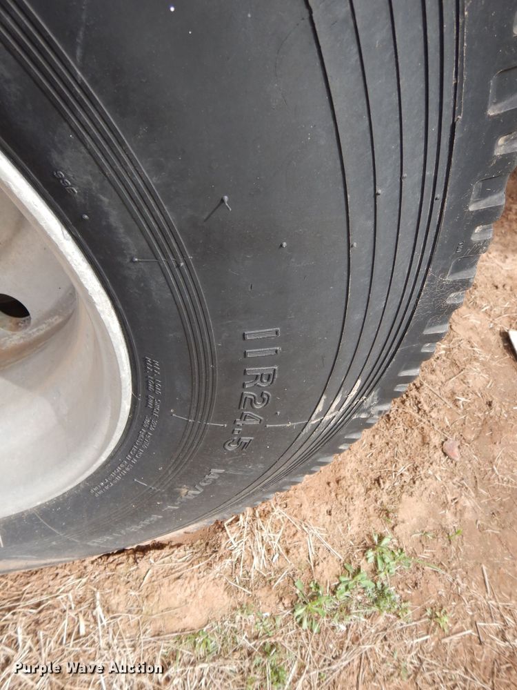 image for item GK9152 1993 Kenworth semi truck