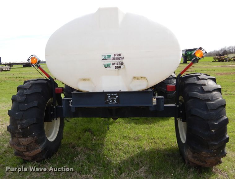 image for item GK9153 Yetter nurse tank trailer