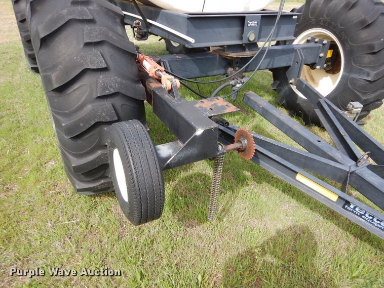image for item GK9153 Yetter nurse tank trailer