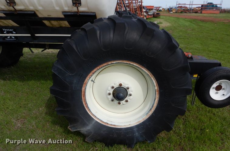 image for item GK9153 Yetter nurse tank trailer