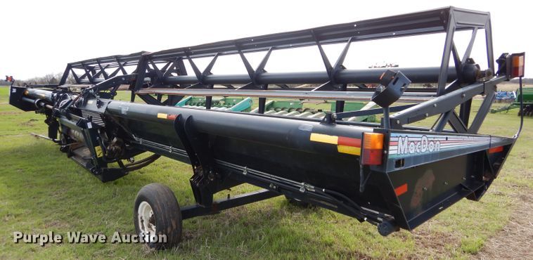 image for item GK9154 MacDon 963 draper head