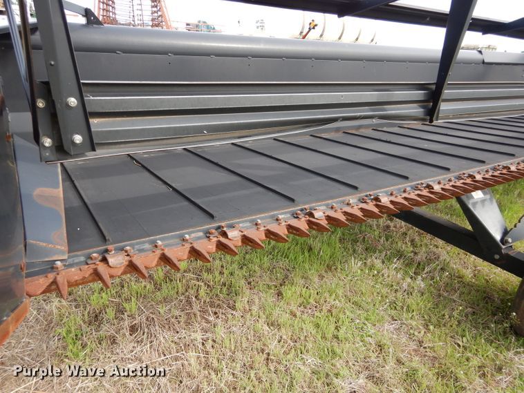 image for item GK9154 MacDon 963 draper head