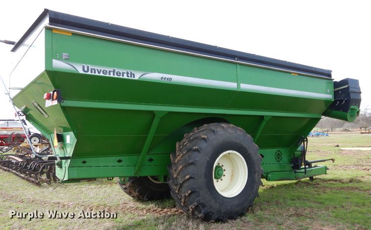 image for item GK9158 Unverferth 1110 grain cart