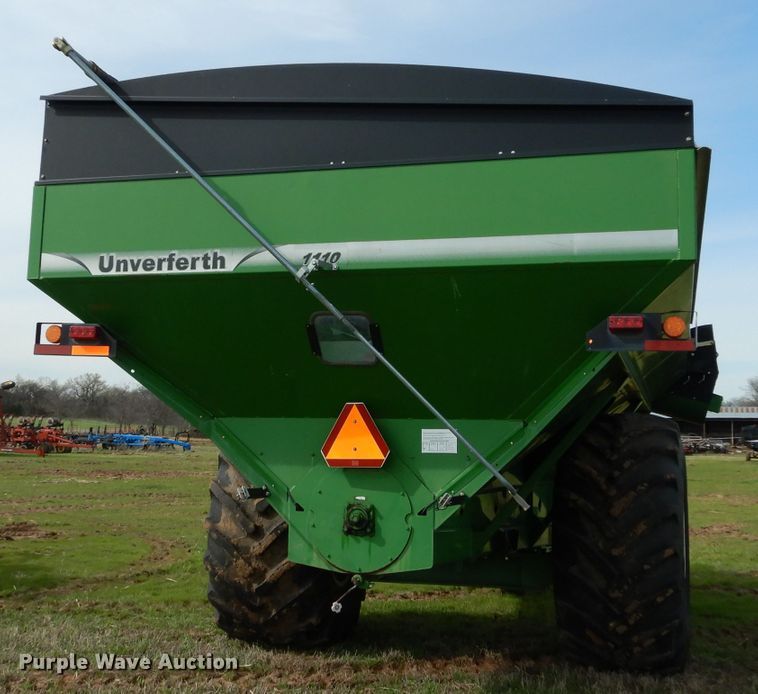 image for item GK9158 Unverferth 1110 grain cart