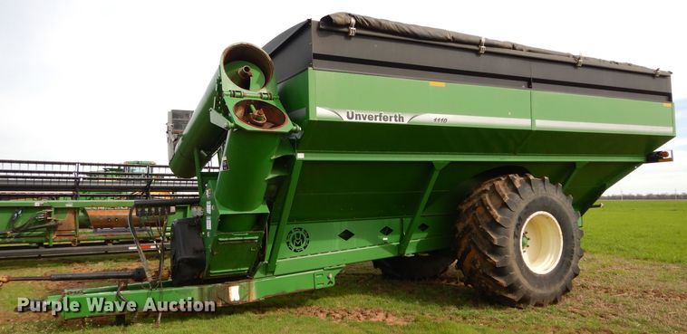 image for item GK9158 Unverferth 1110 grain cart