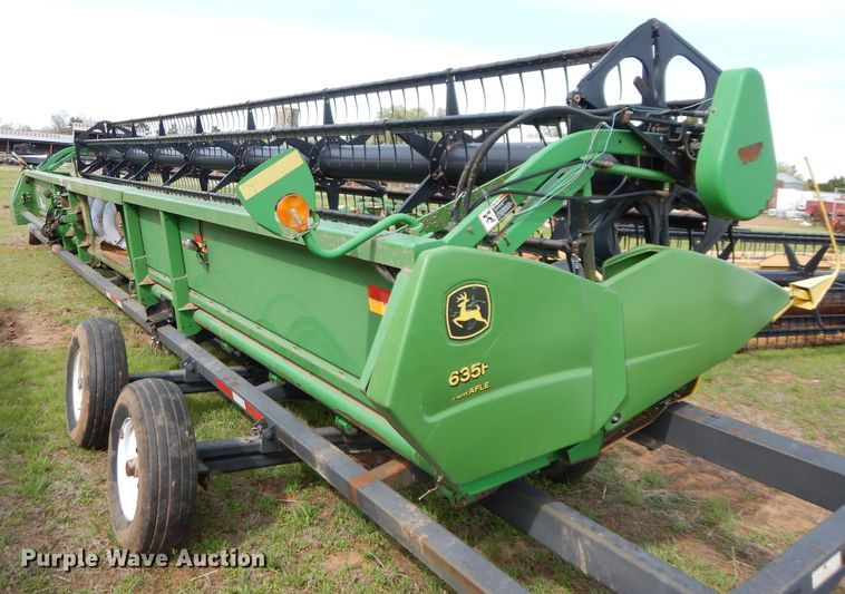 image for item GK9159 2004 John Deere 635F flex head