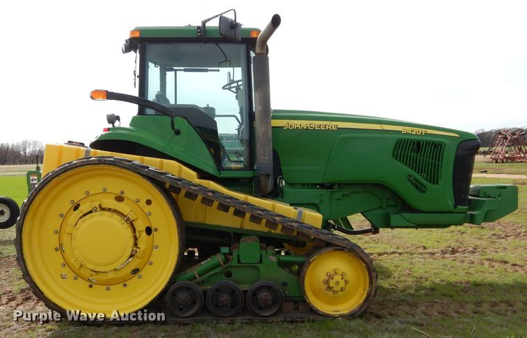 image for item GK9161 2002 John Deere 8420T tractor