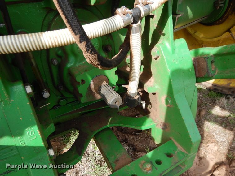 image for item GK9161 2002 John Deere 8420T tractor