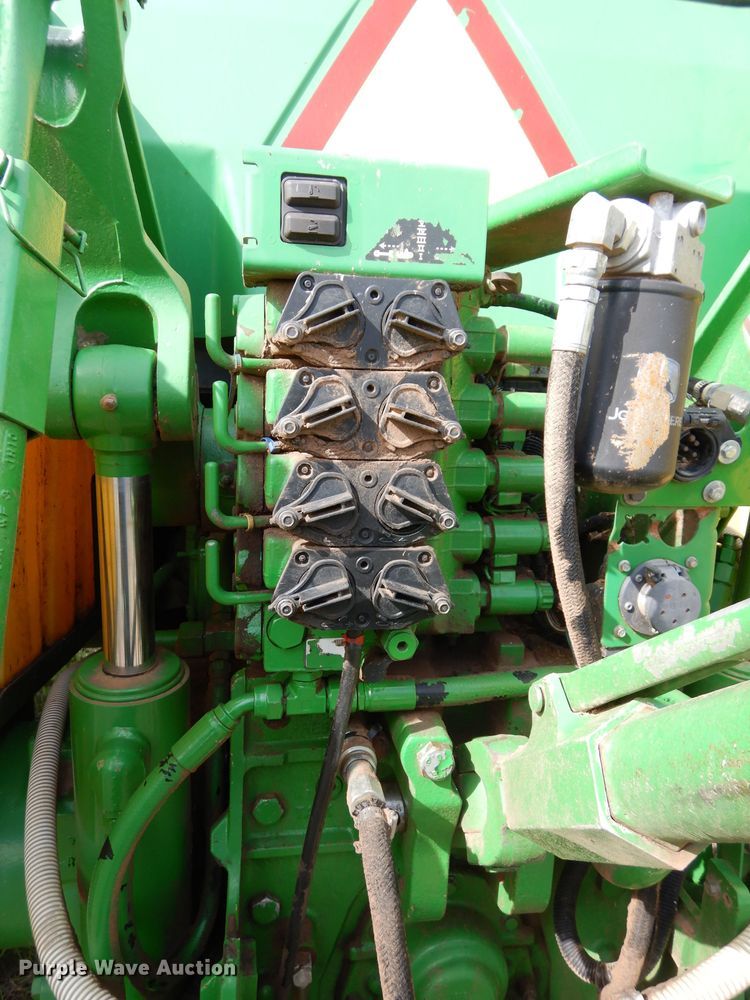 image for item GK9161 2002 John Deere 8420T tractor