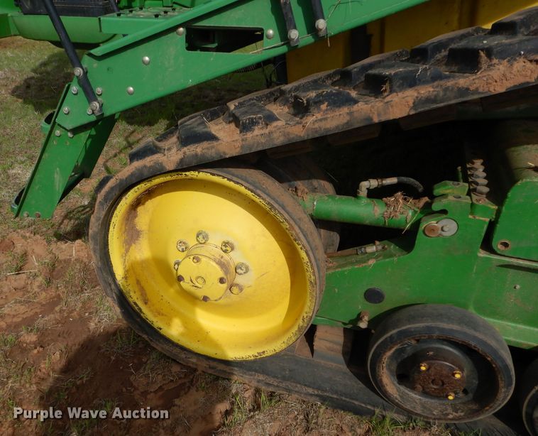 image for item GK9161 2002 John Deere 8420T tractor