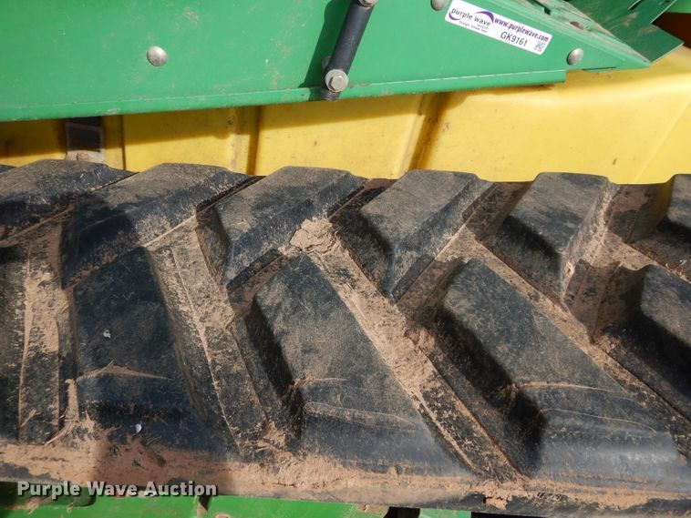 image for item GK9161 2002 John Deere 8420T tractor