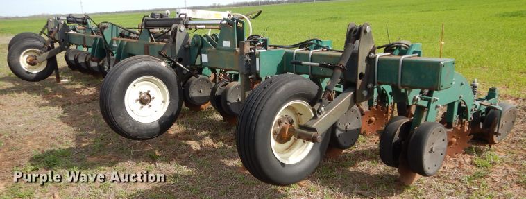 image for item GK9162 Strip-cat 12R30 strip-till