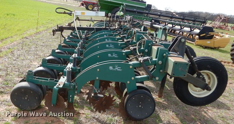 image for item GK9162 Strip-cat 12R30 strip-till