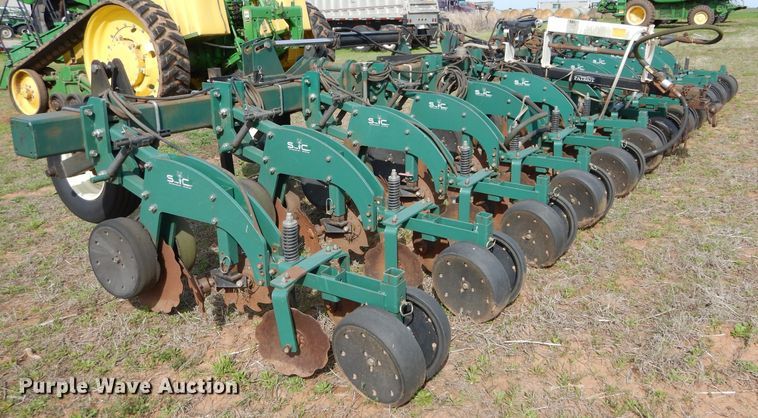 image for item GK9162 Strip-cat 12R30 strip-till