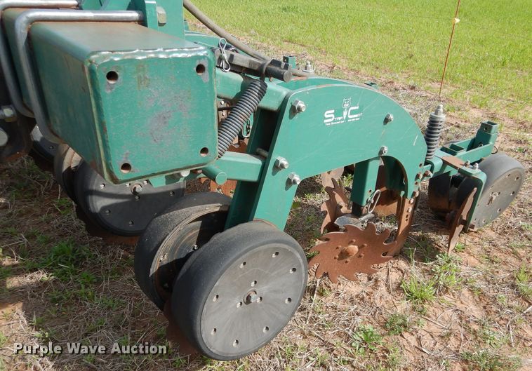 image for item GK9162 Strip-cat 12R30 strip-till