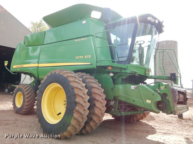 image for item GK9163 2009 John Deere 9770 STS combine
