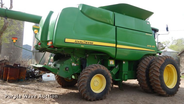 image for item GK9163 2009 John Deere 9770 STS combine