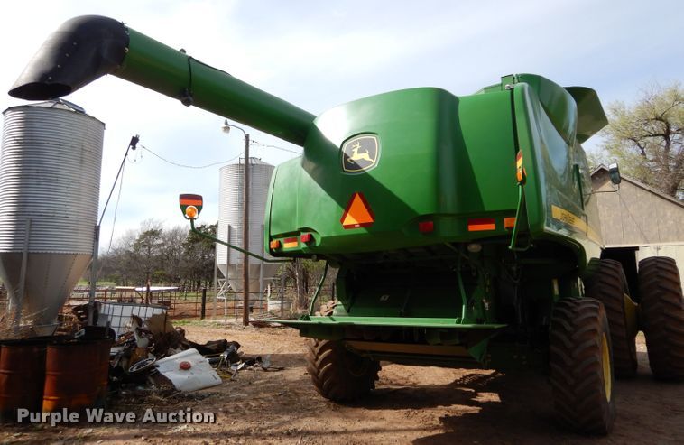 image for item GK9163 2009 John Deere 9770 STS combine