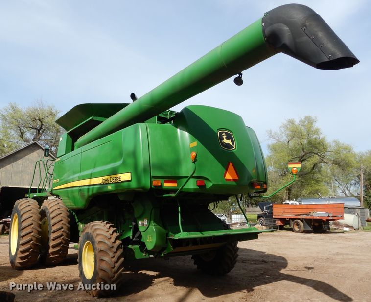 image for item GK9163 2009 John Deere 9770 STS combine