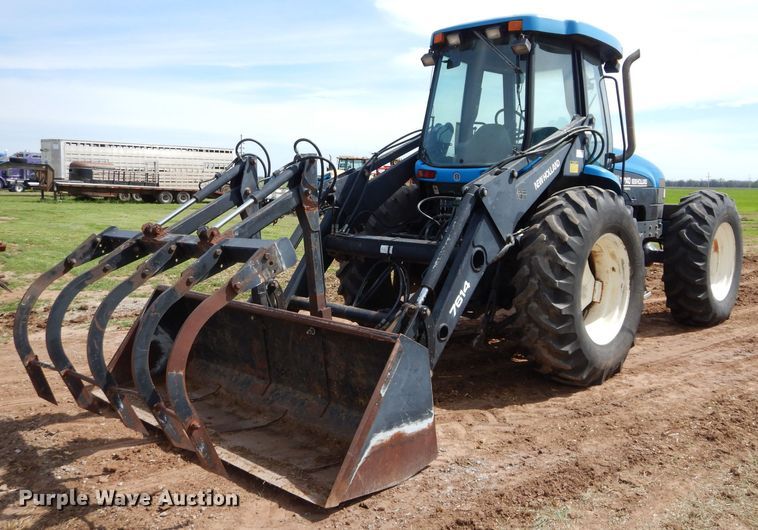 image for item GK9164 New Holland TV140 bi-directional tractor