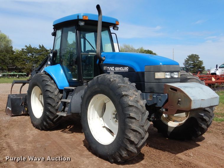 image for item GK9164 New Holland TV140 bi-directional tractor
