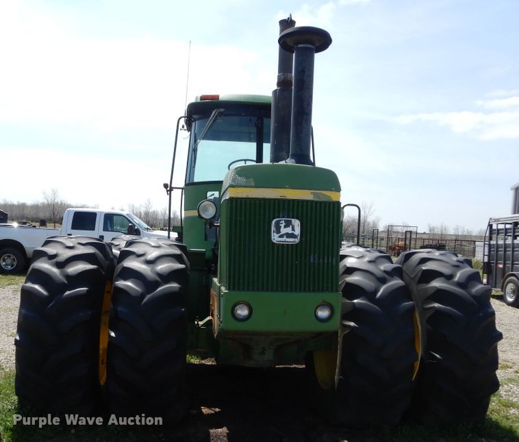 image for item GK9179 1979 John Deere 8640 4WD tractor