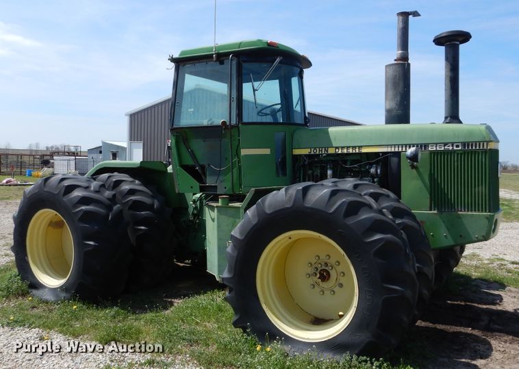 image for item GK9179 1979 John Deere 8640 4WD tractor