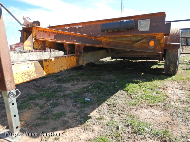 image for item GN9761 2003 Butler LT-1014-H tilt deck equipment trailer